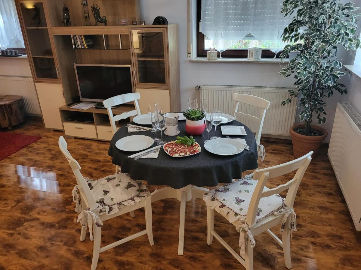 Ferienwohnung Fuer 4 Personen Mit Schnellem Wlan, Glasfaser, Tv Paket Beilstein  Экстерьер фото